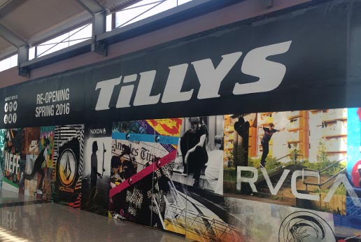 tillys shopping mall barricade graphics