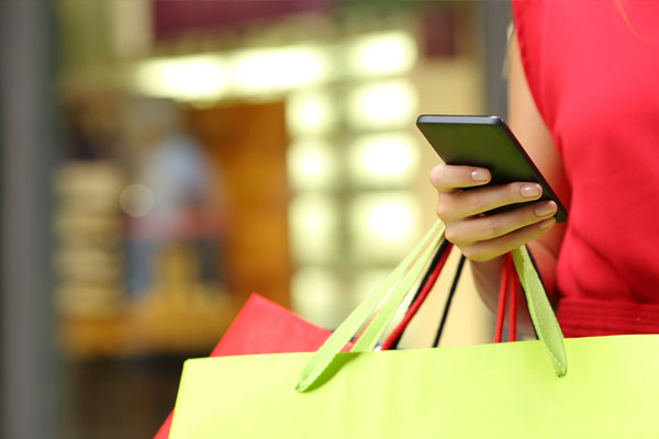 Combining Online and Offline In Retail